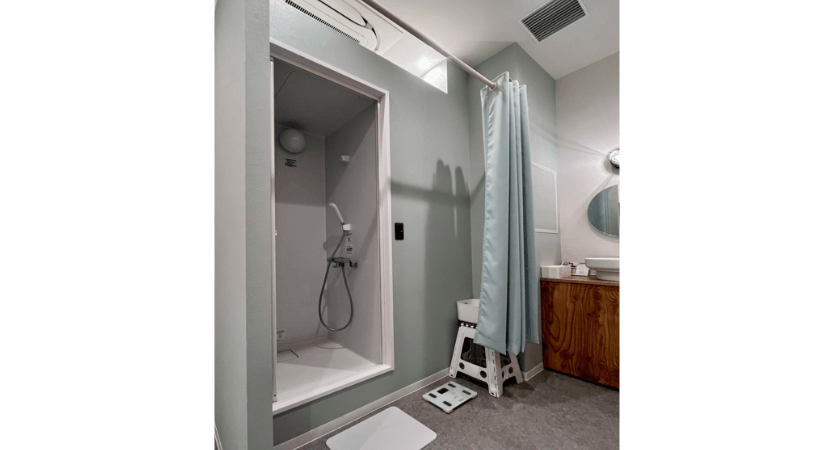 シャワー室（画像）