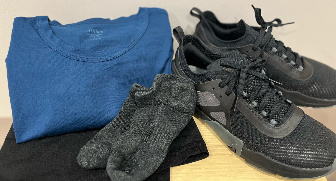 レンタルウェア（Tシャツ、ボトムス、ソックス）レンタルシューズ 各330円（税込）／一式セット 1,000円（税込）汗拭き用タオル、シャワー用タオル無料（画像）